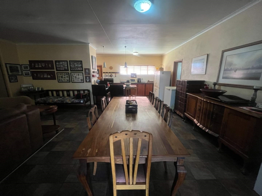 5 Bedroom Property for Sale in Upington Northern Cape